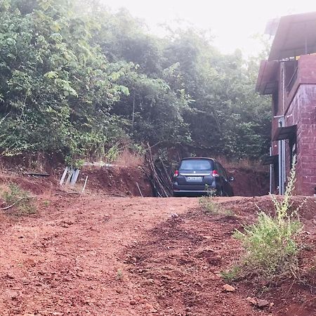 Rohan Homestay By Traviget Hospitality, Dapoli-Konkan Harnai Kültér fotó