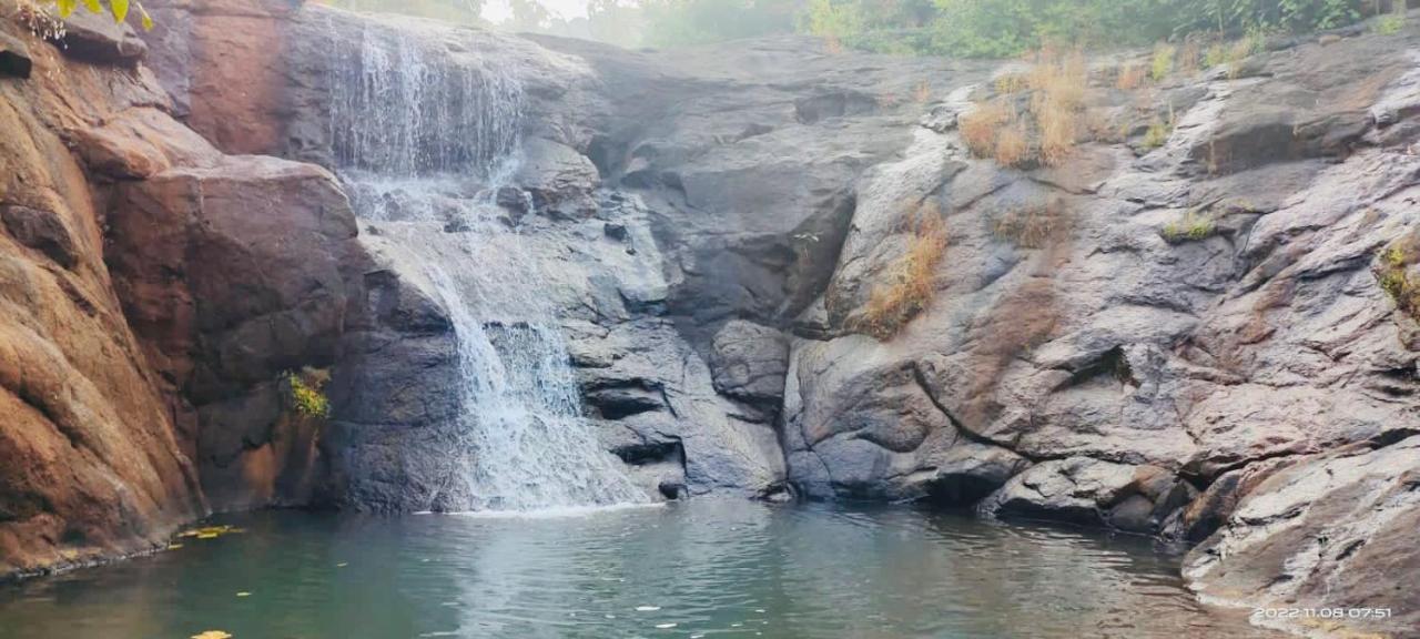 Rohan Homestay By Traviget Hospitality, Dapoli-Konkan Harnai Kültér fotó